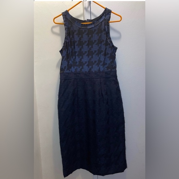 Banana Republic Sz 6 Dress — Houndstooth: Silk top - brocade bottom - Picture 4 of 10